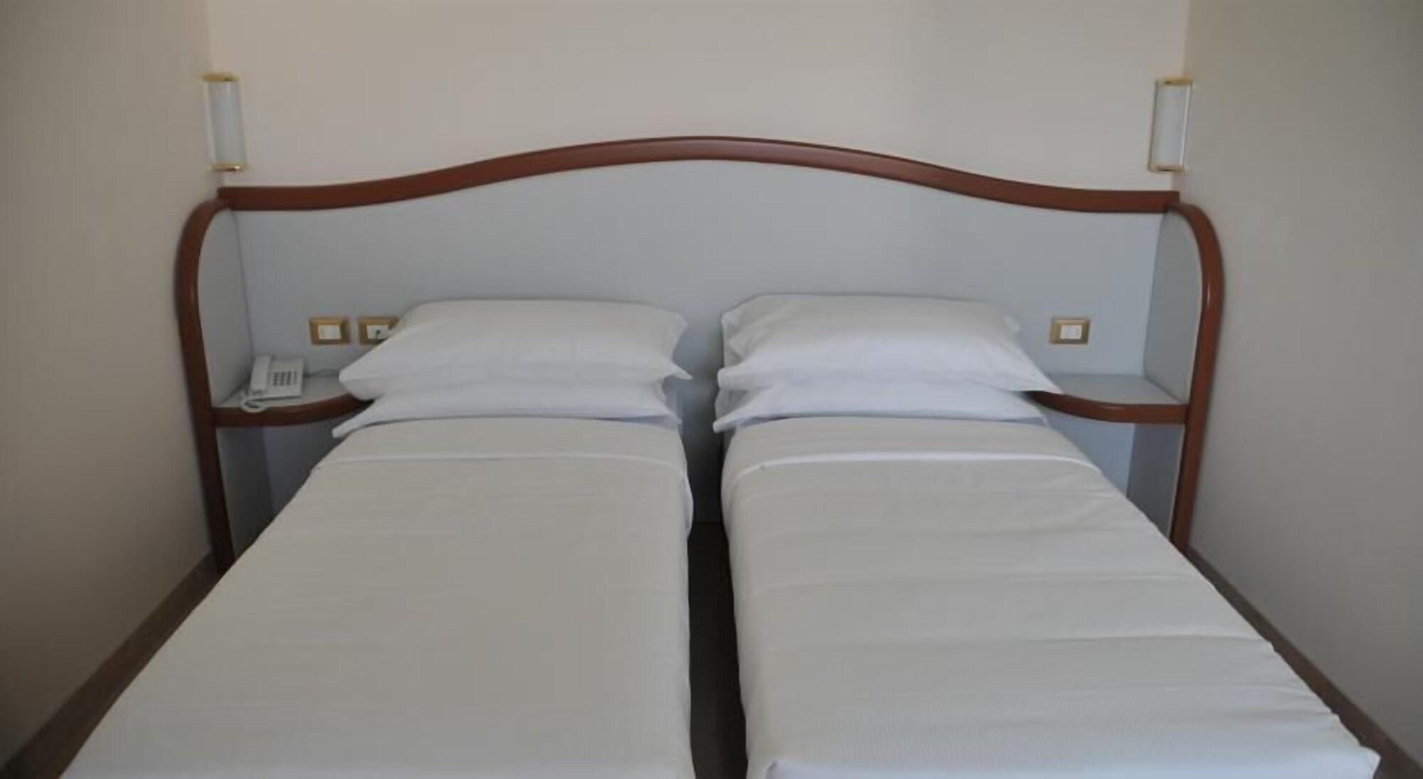 Hotel Verdi วิเชนซา ภายนอก รูปภาพ