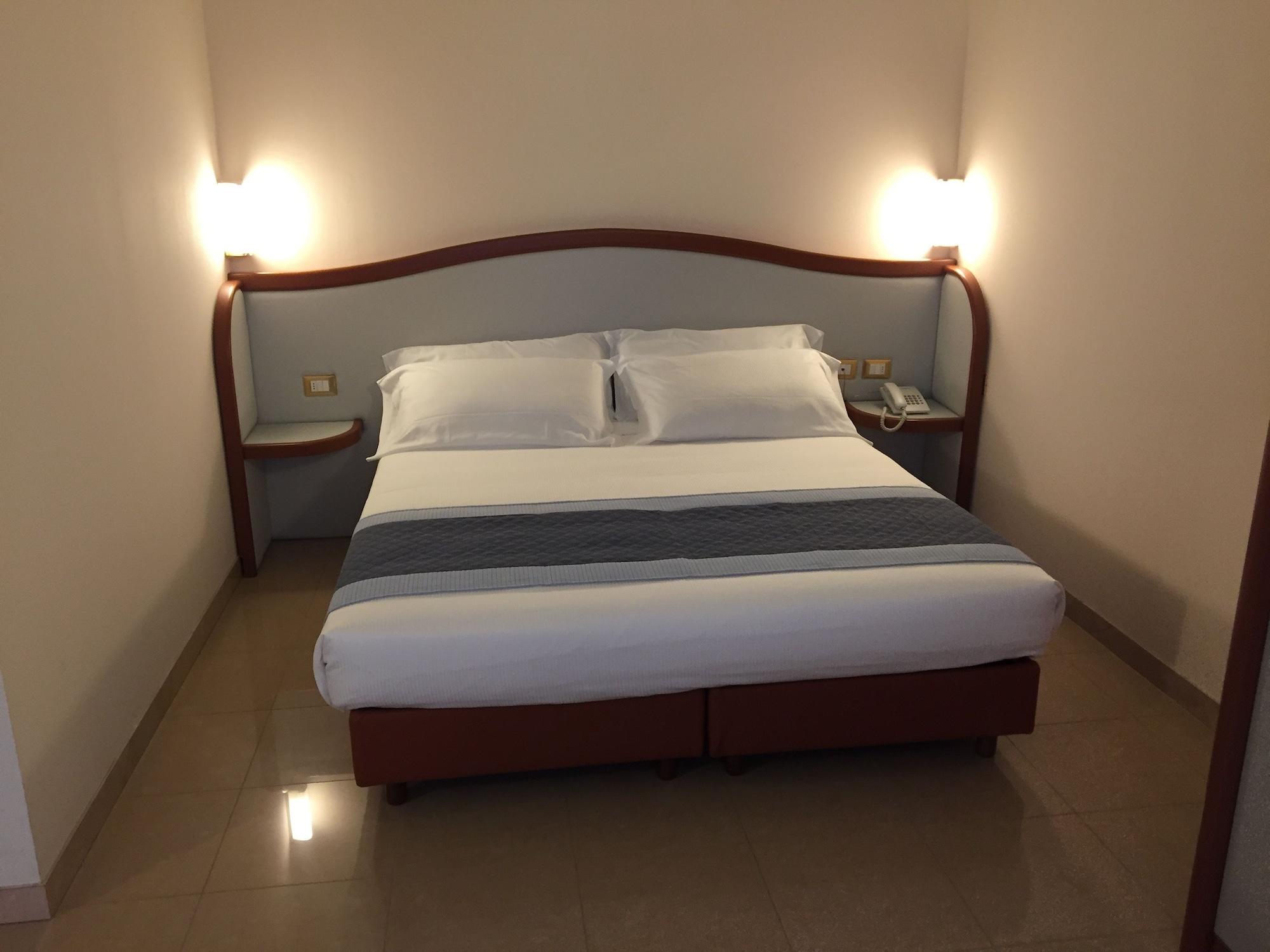 Hotel Verdi วิเชนซา ภายนอก รูปภาพ